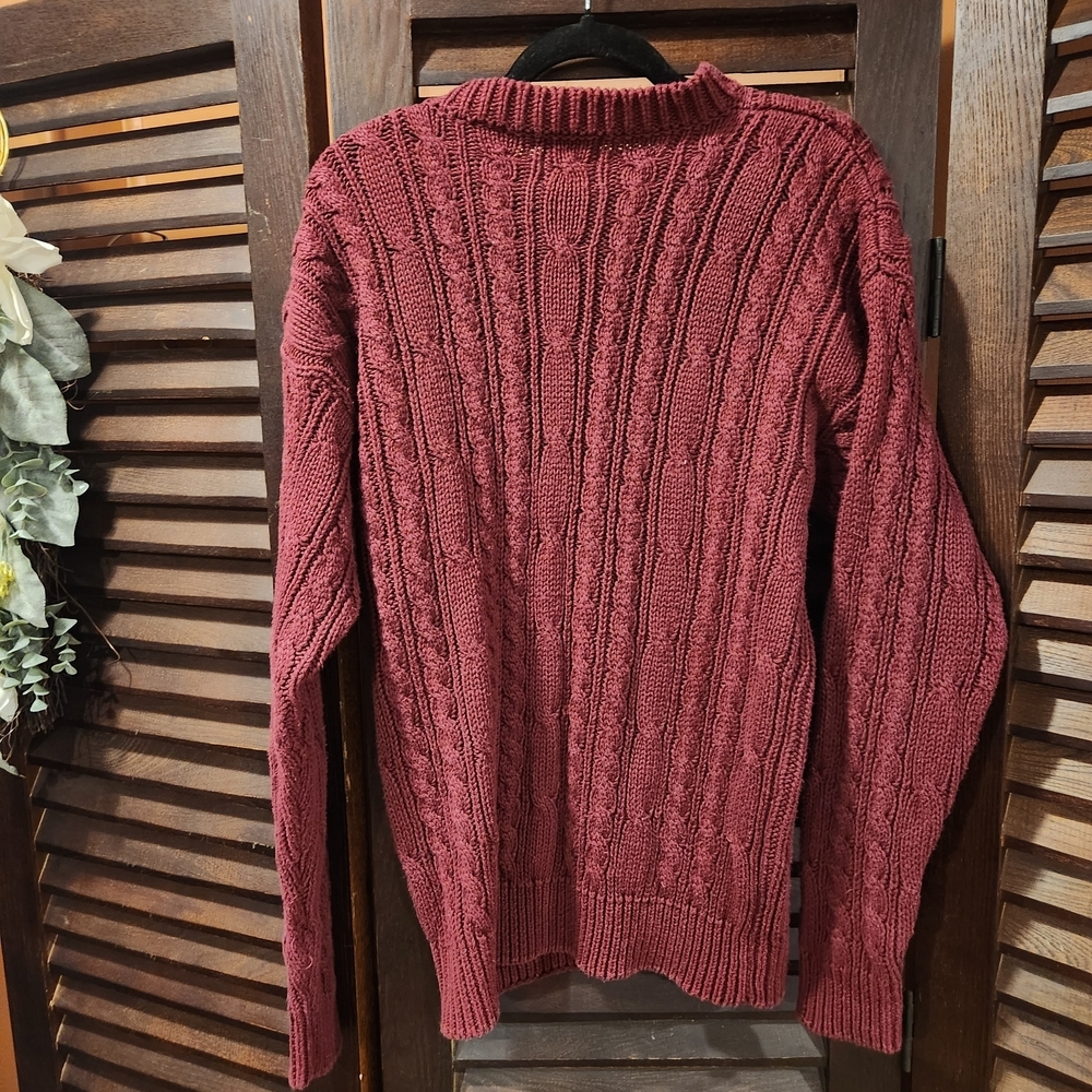 Vintage GAP Women's Maroon Cable Knit Crewneck Sweater - Picture 3 of 3
